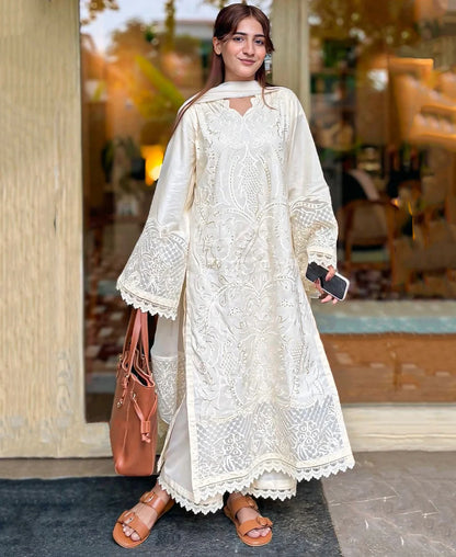3PC UNSTITCH LAWN EMBROIDERED SUIT- 705